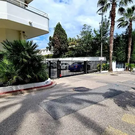 Bord De Mer Apartment