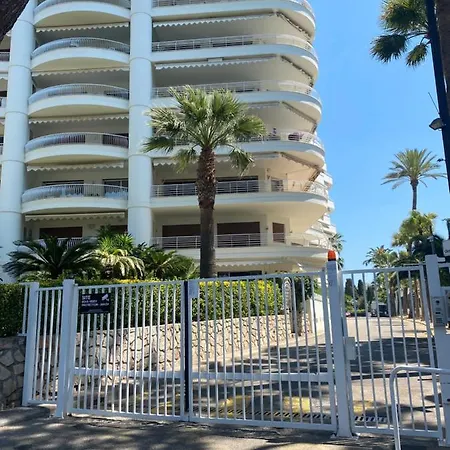 Bord De Mer Apartment