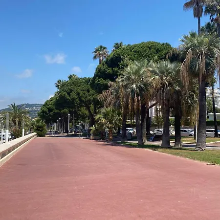 Bord De Mer Apartment Cannes
